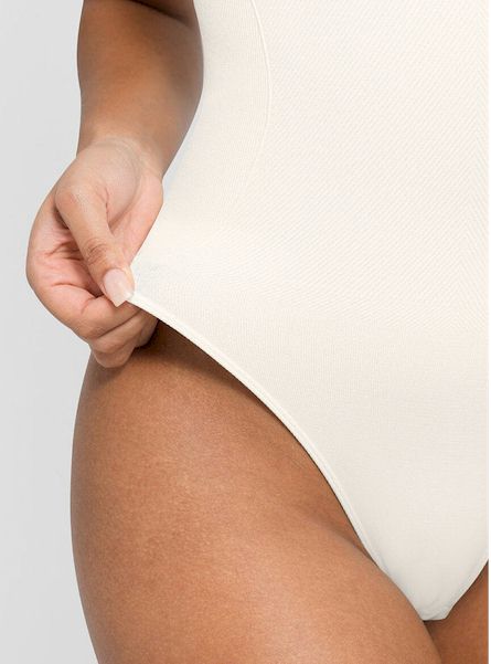 Load image into Gallery viewer, Seductive Silhouette: Sexy Thong-Style Shapewear for Perfect Curves
