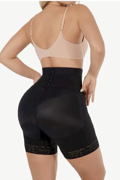 Confidence in Every Step: Hip-Lifting Shapewear for a Curvier You