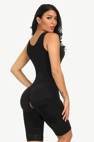 Load image into Gallery viewer, Stretch Crotchless Fajas Bodysuit: Ultimate Flexibility and Freedom
